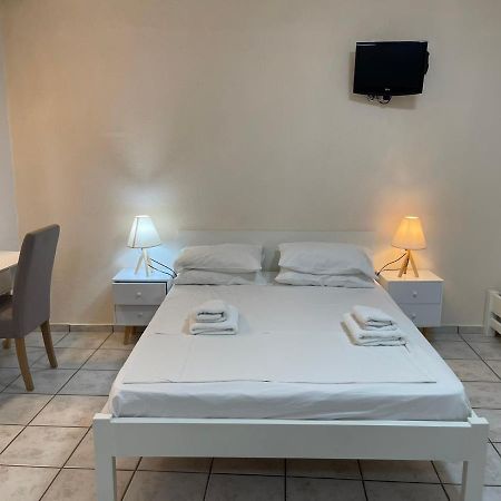 Sunset Studios & Apartments Кукунарис Экстерьер фото