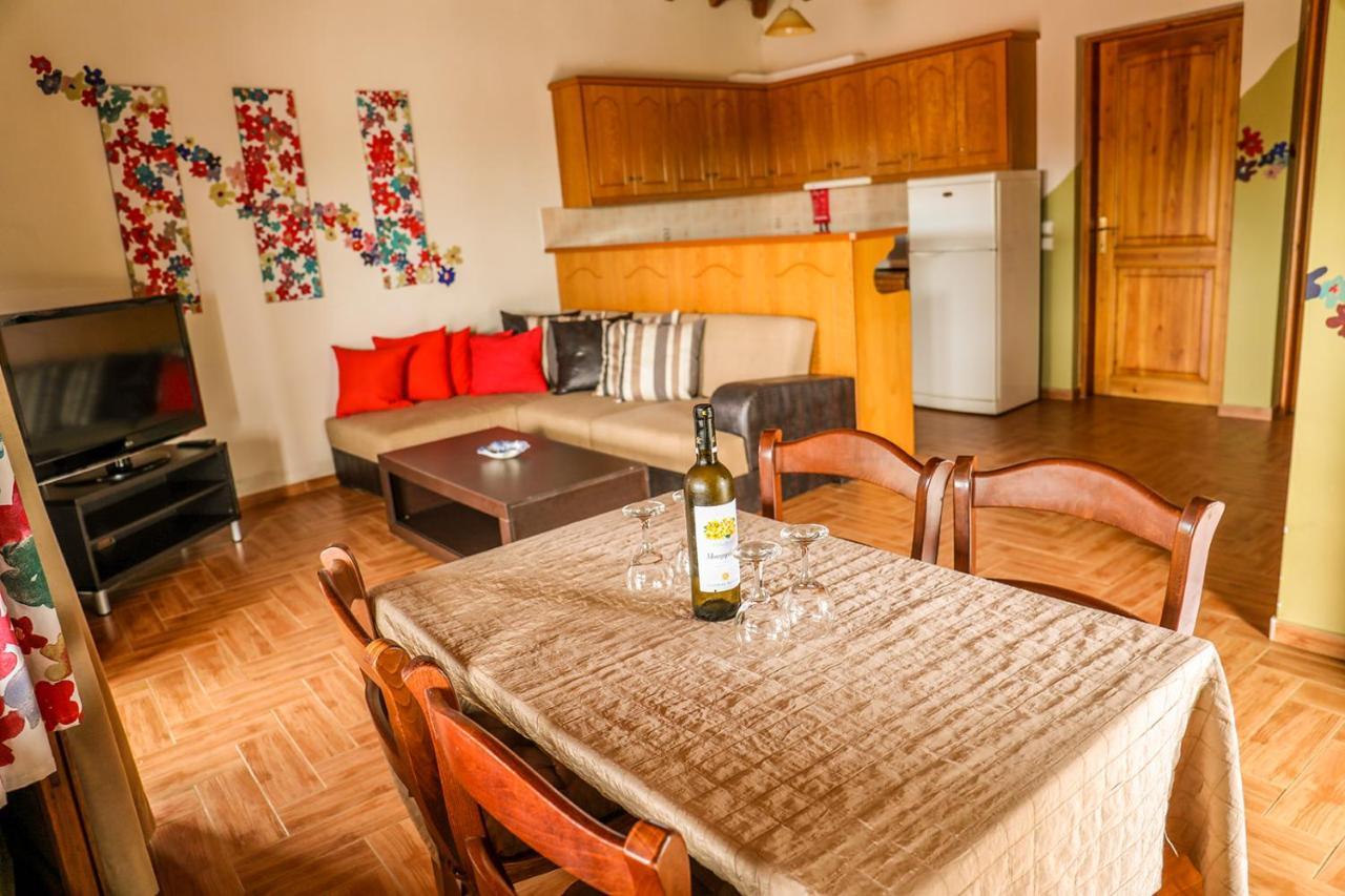 Sunset Studios & Apartments Кукунарис Экстерьер фото